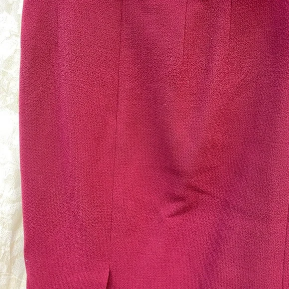 Vintage Kay Unger New York
2-piece skirt set Size 10
100% wool - Lined - Picture 7 of 13